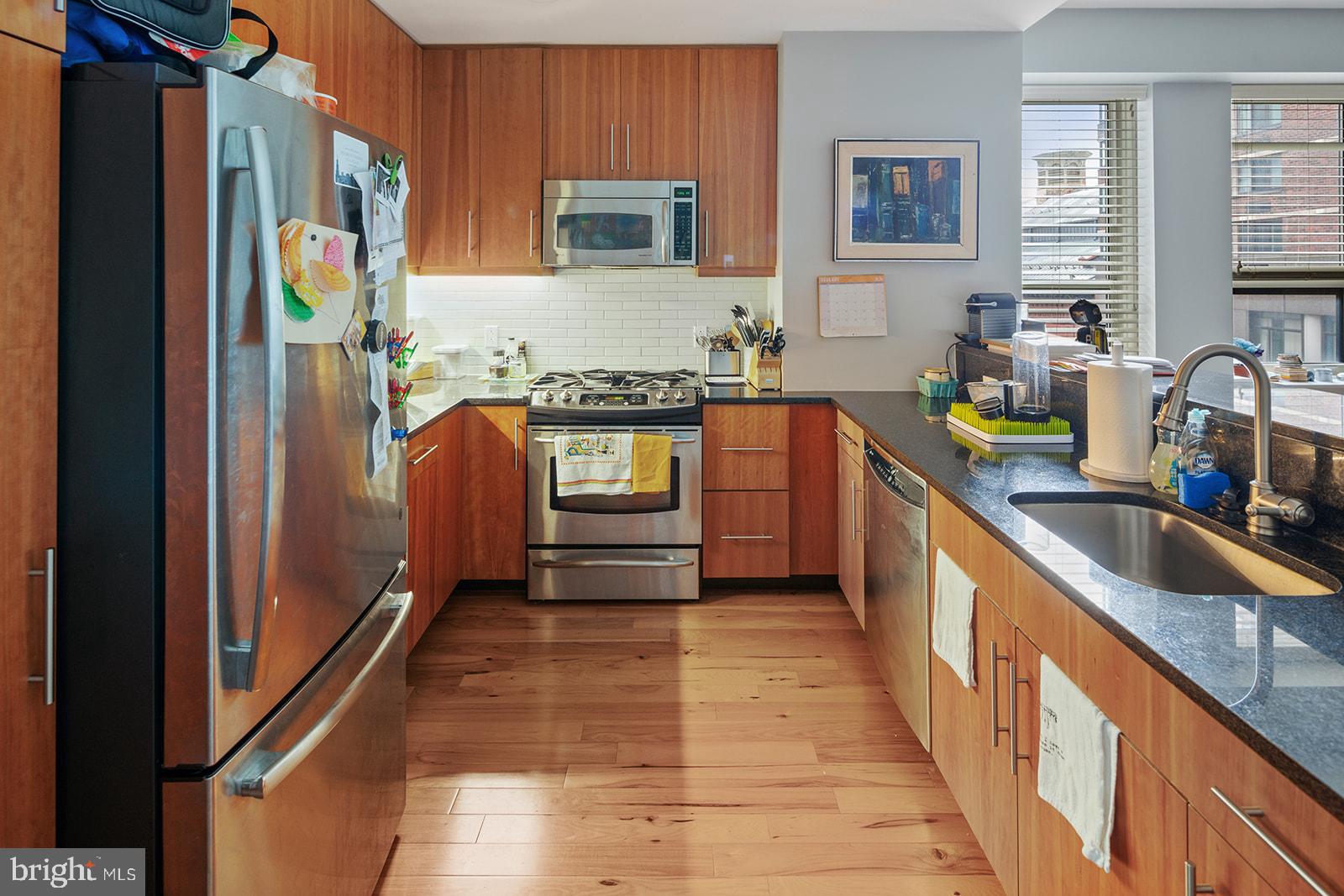 1425 Locust Street, Unit 5C Philadelphia, PA 19102 - Photo 5 of 27 Kitchen
