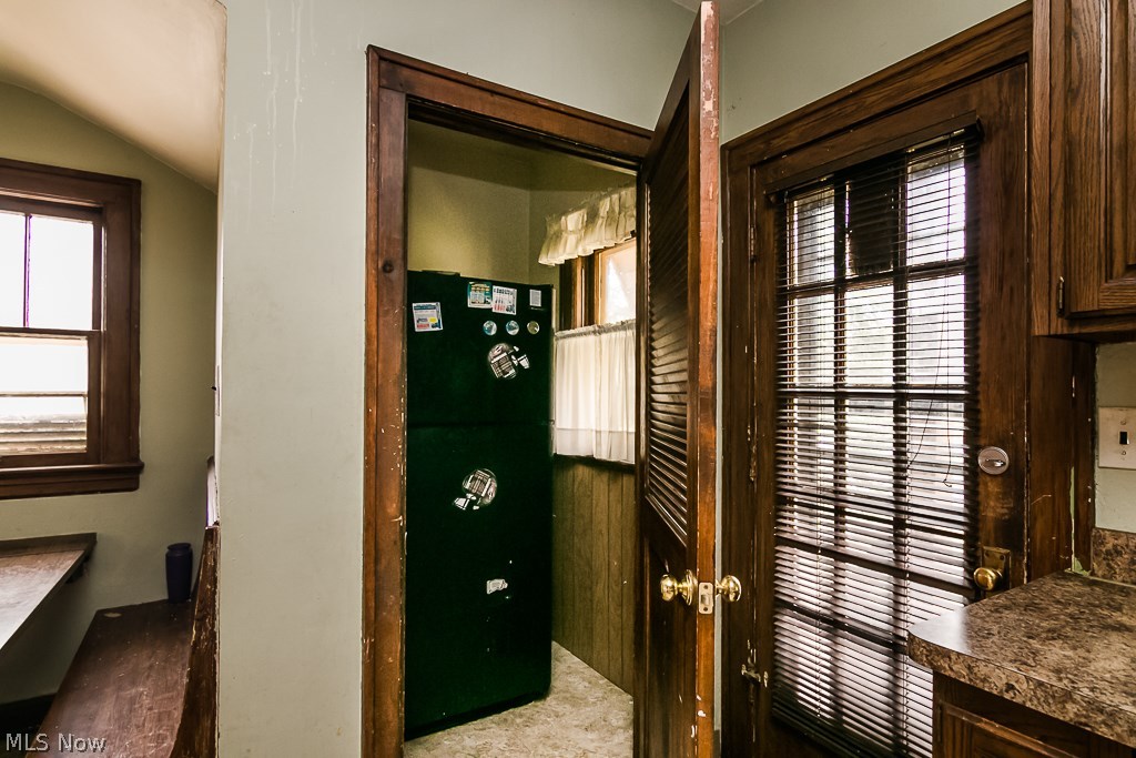 4001 Delmore Road Cleveland Heights, OH 44121 - Photo 15 of 35