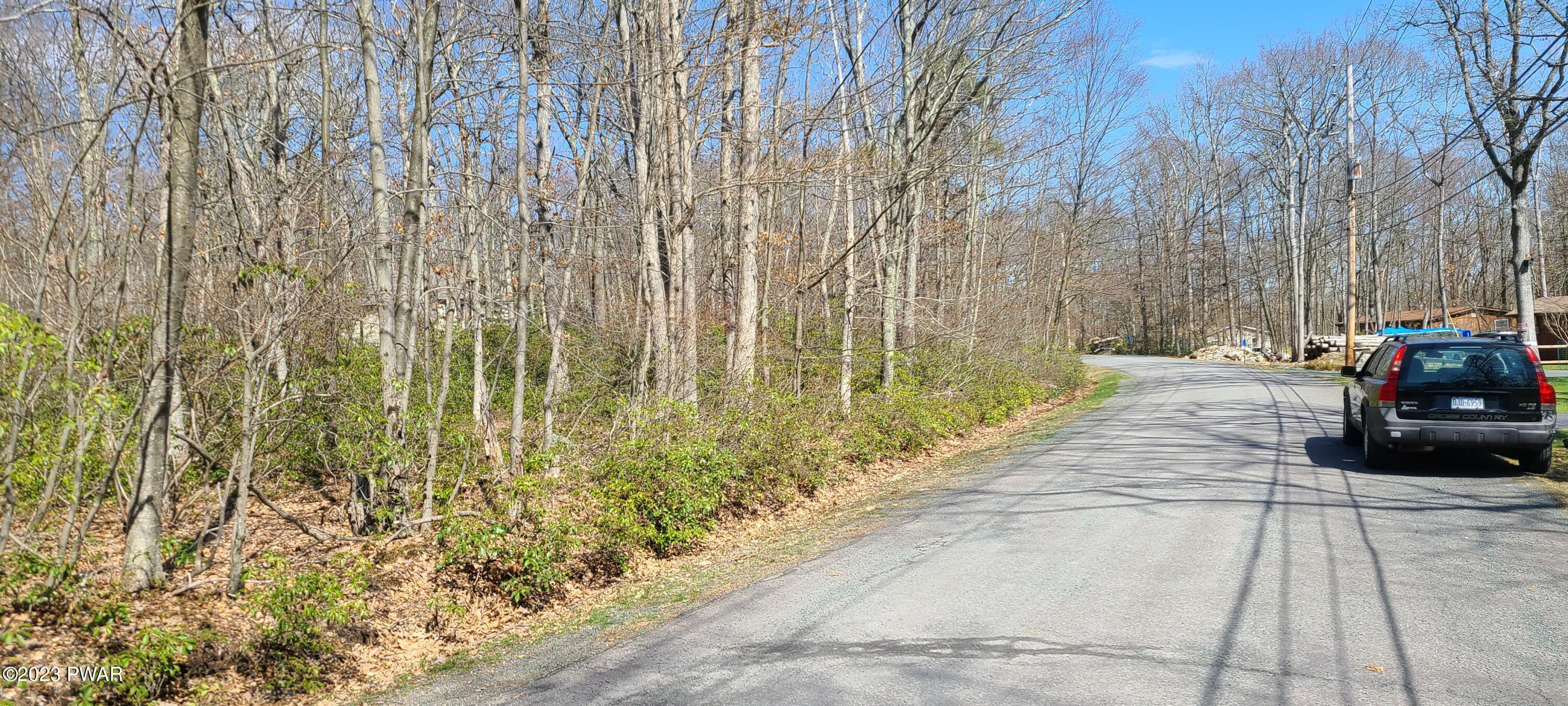 1207 Hay Road Dingmans Ferry, PA 18328 - Photo 4 of 11