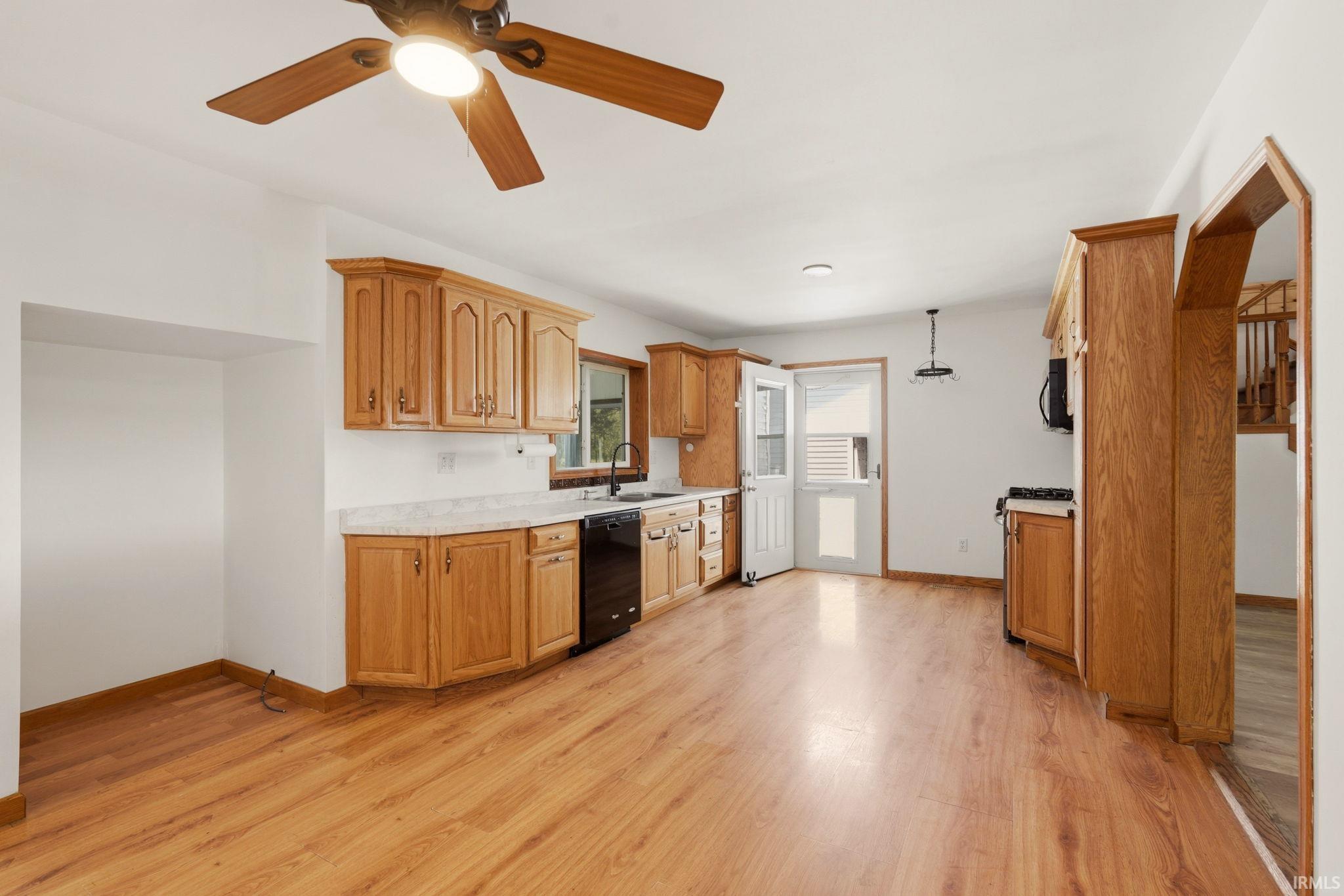8615 Branstrator Road Fort Wayne, IN 46809 - Photo 13 of 36