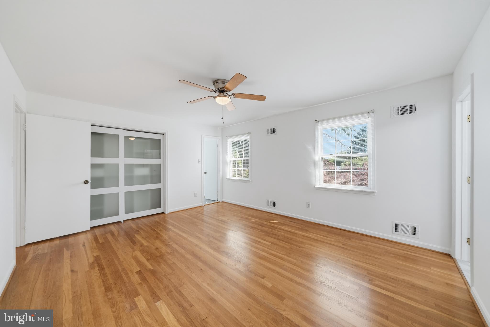 16818 Briardale Road Rockville, MD 20855 - Photo 21 of 45