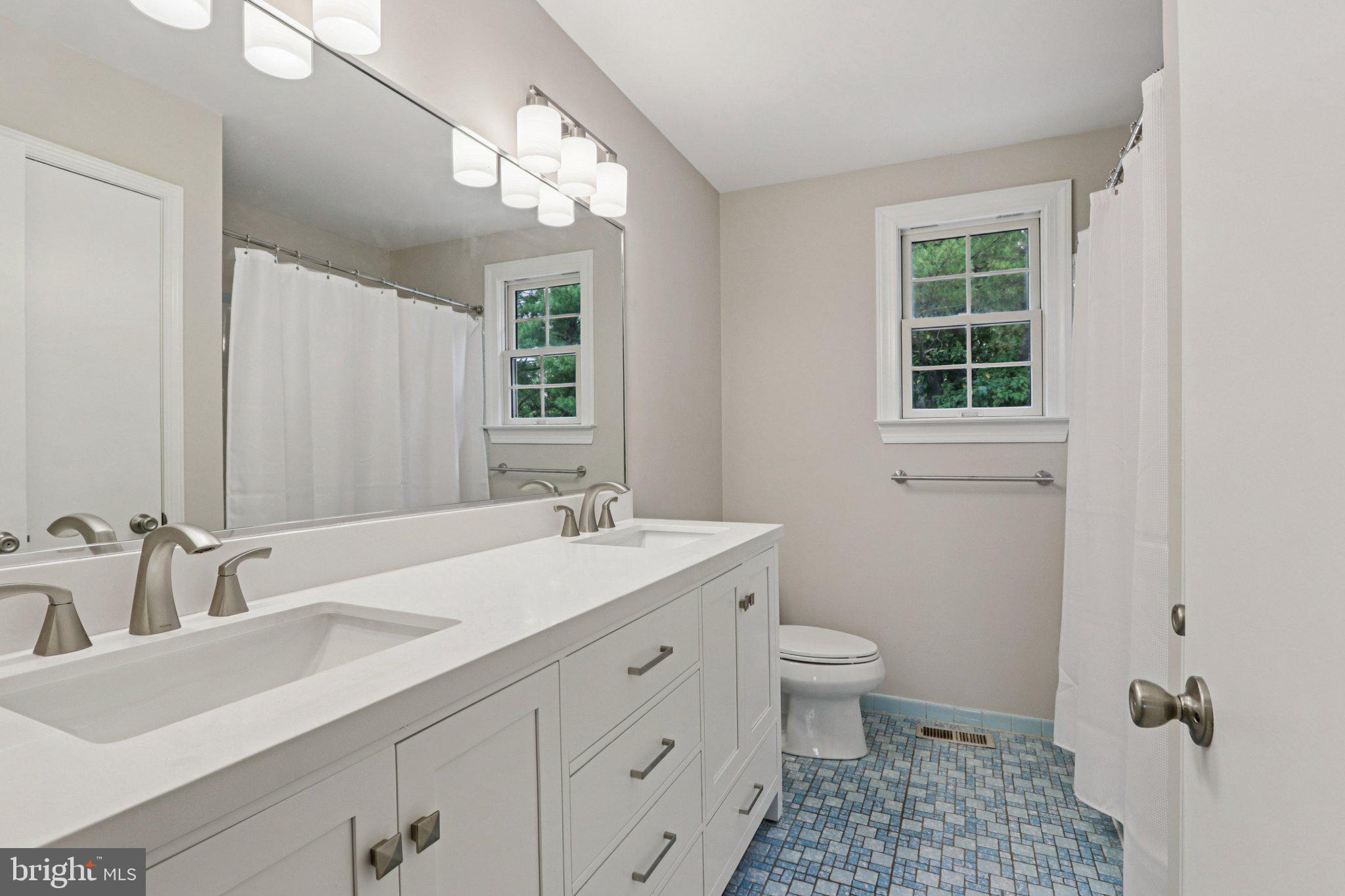 75 Euston Road South Marlton, NJ 08053 - Photo 34 of 45 Hall Bath