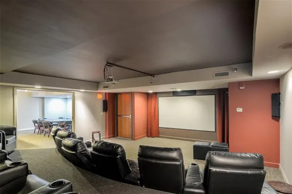 $195,000 | 600 Admiral Boulevard, Unit 904, Kansas City, MO 64106