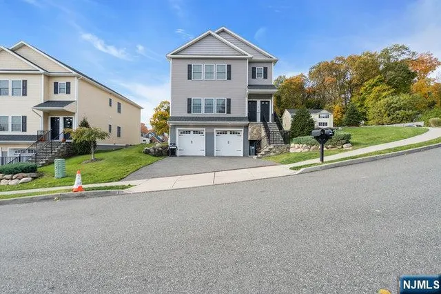 $4,500 | 6 Sotnick Street, Unit 6A, Hawthorne, NJ 07506