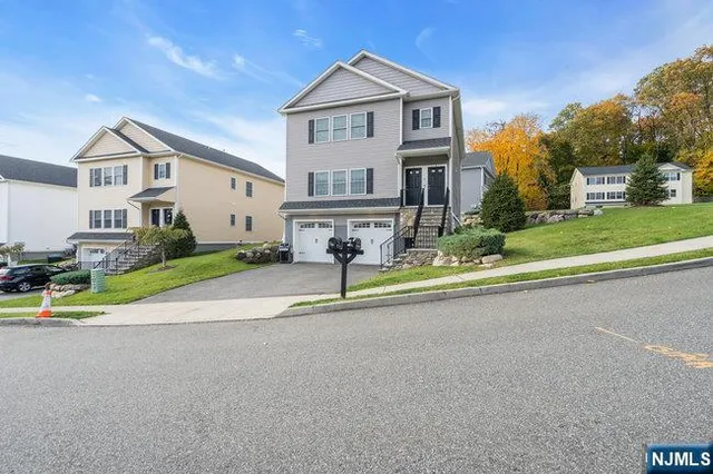 $4,500 | 6 Sotnick Street, Unit 6A, Hawthorne, NJ 07506