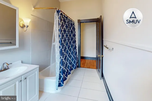 a view of open area and front door