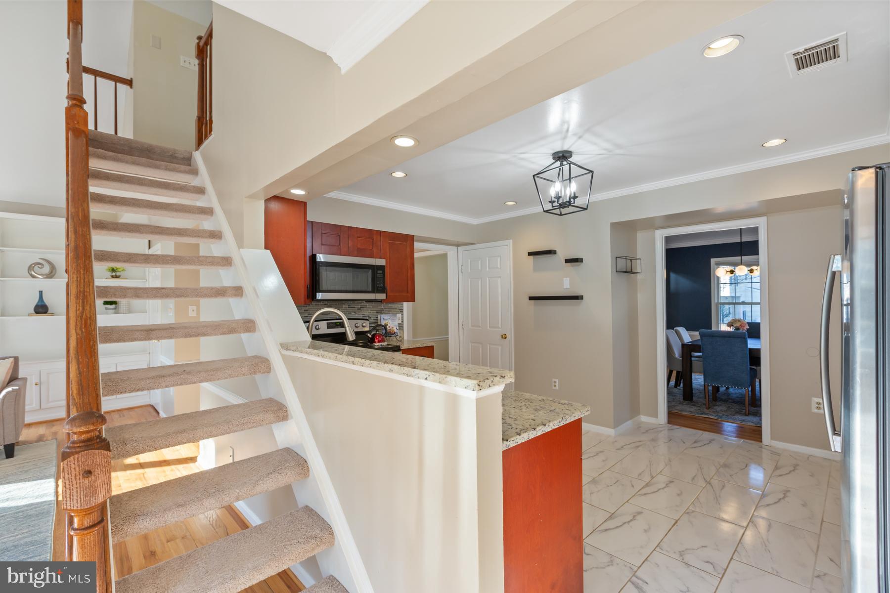 202 Bristol Downs Drive Gaithersburg, MD 20877 - Photo 13 of 48