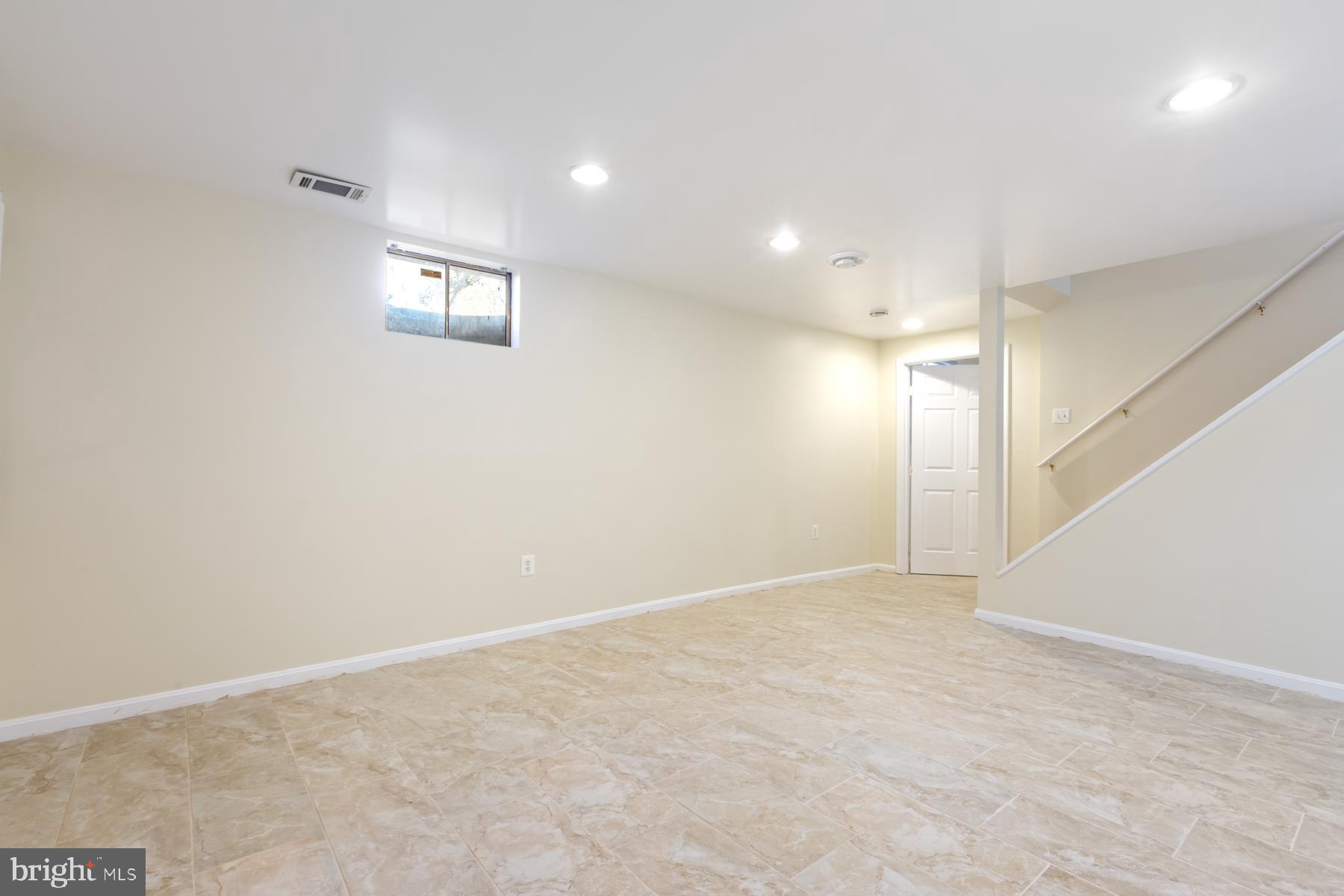 202 Bristol Downs Drive Gaithersburg, MD 20877 - Photo 36 of 48