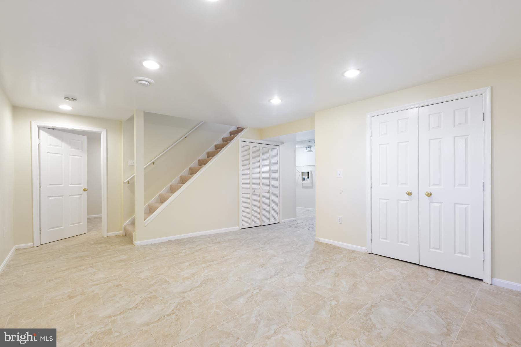 202 Bristol Downs Drive Gaithersburg, MD 20877 - Photo 37 of 48