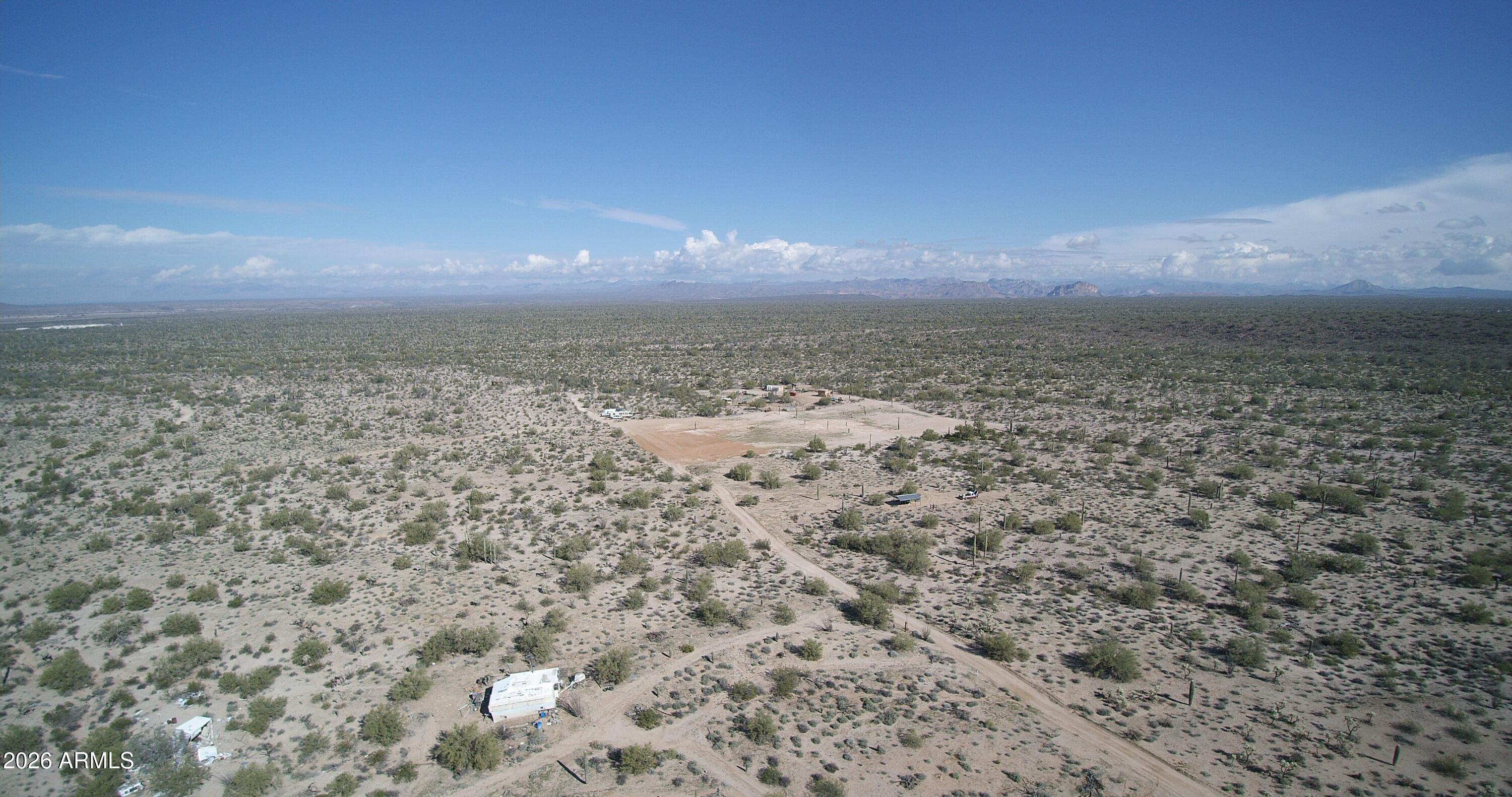 14438 North Reed Road Florence, AZ 85132 - Photo 5 of 28 a view of beach and city
