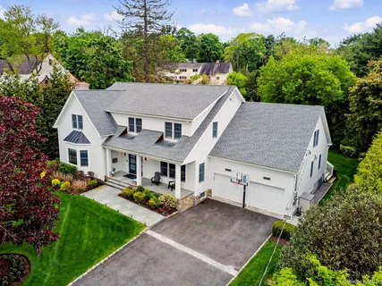 $3,995,000 | 14 Windmill Lane, Scarsdale, NY 10583