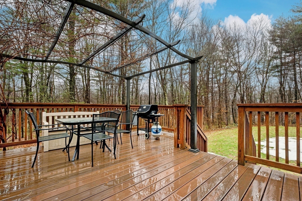 28 Springfield Drive Littleton, MA 01460 - Photo 33 of 38 Gallery Image 33