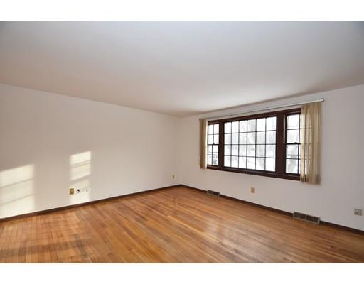 21 Tamarack Road Natick, MA 01760 - Photo 3 of 19 Gallery Image 3