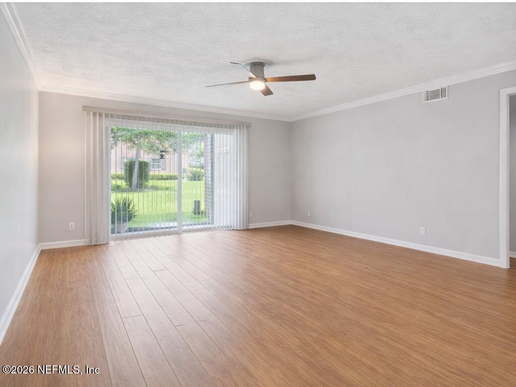 4915 Baymeadows Road, Unit 6A Jacksonville, FL 32217 - Photo 4 of 42 Living room