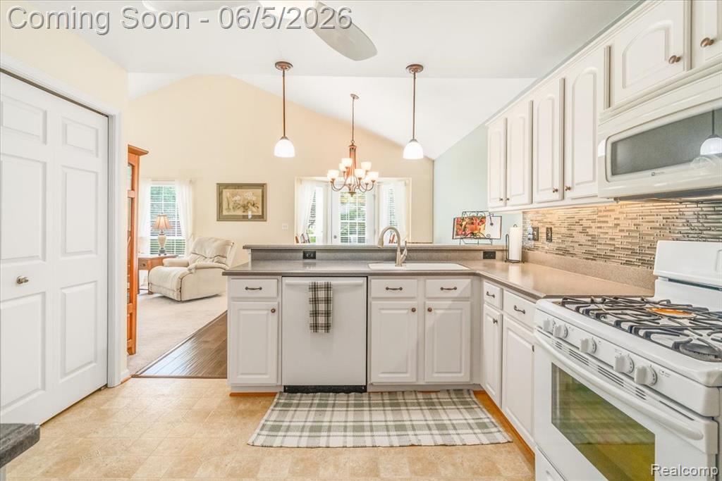 49105 Hawksburry Road Canton, MI 48188 - Photo 14 of 51