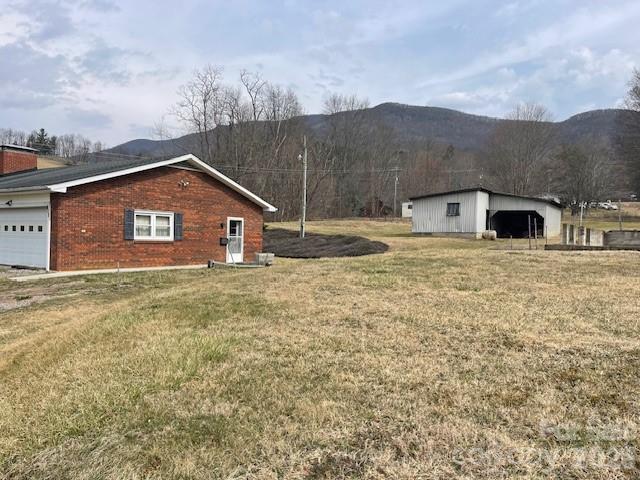 325 Tater Hill Road Zionville, NC 28698 - Photo 2 of 29