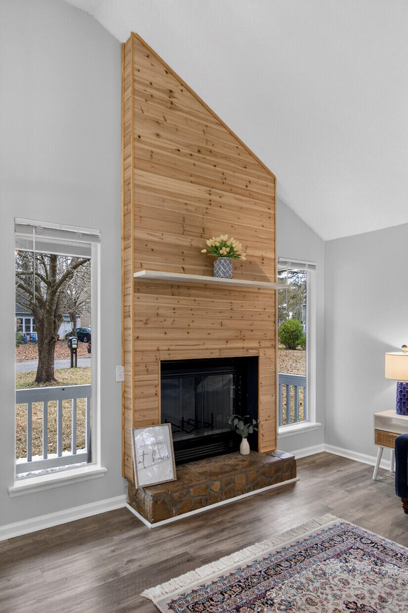 105 Traders Station Road Summerville, SC 29486 - Photo 9 of 40 Wood Burning Fireplace