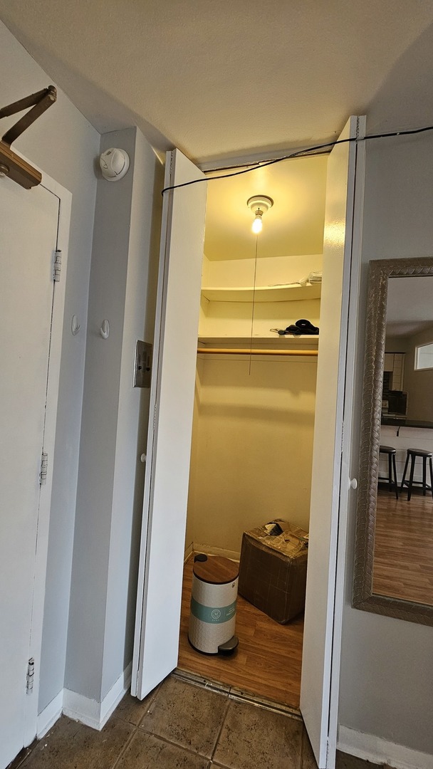 6300 North Sheridan Road, Unit 107 Chicago, IL 60660 - Photo 17 of 27 Gallery Image 17