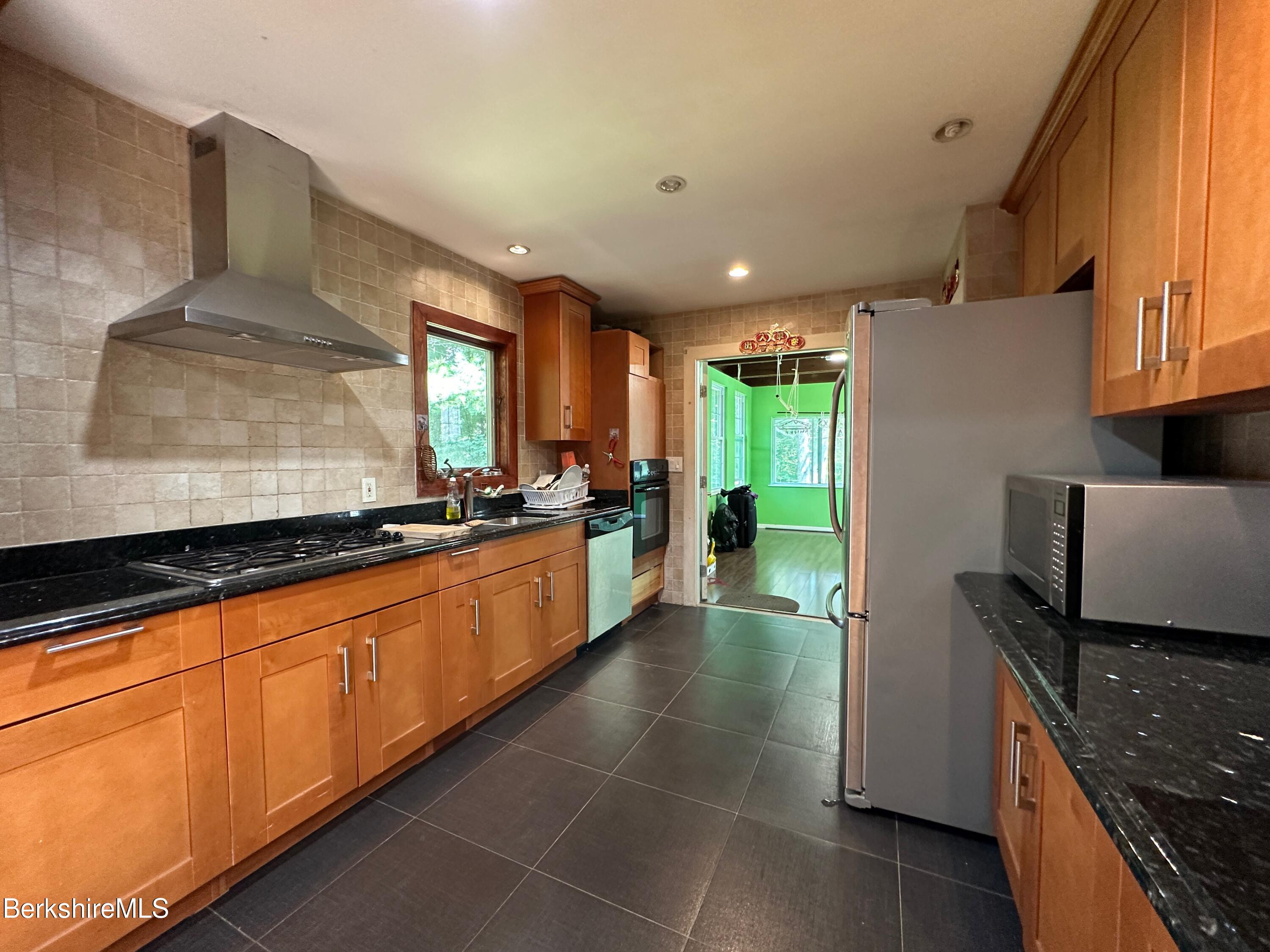 273 State Road Great Barrington, MA 01230 - Photo 6 of 16 IMG_5629
