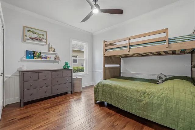 a view of outdoor space with garden view