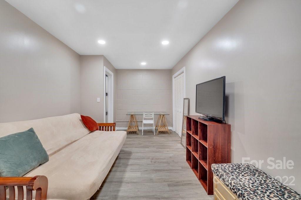 8065 Stevens Mill Road Matthews, NC 28104 - Photo 30 of 33 Gallery Image 30