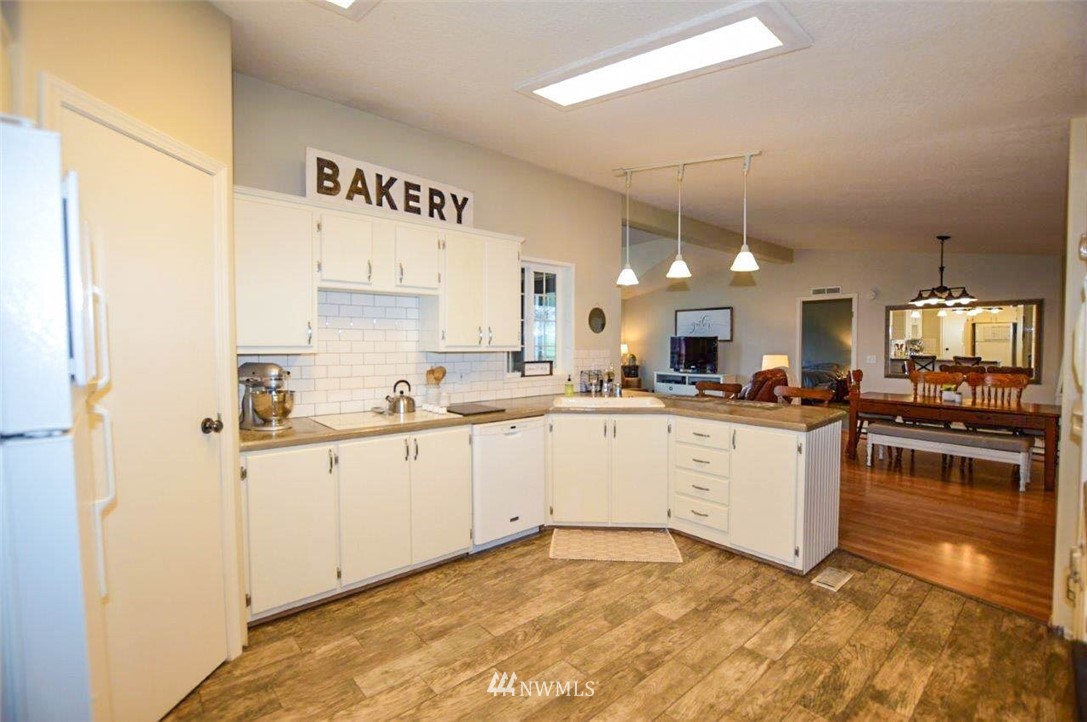 625 Gore Road Kalama, WA 98625 - Photo 8 of 25 Gallery Image 8