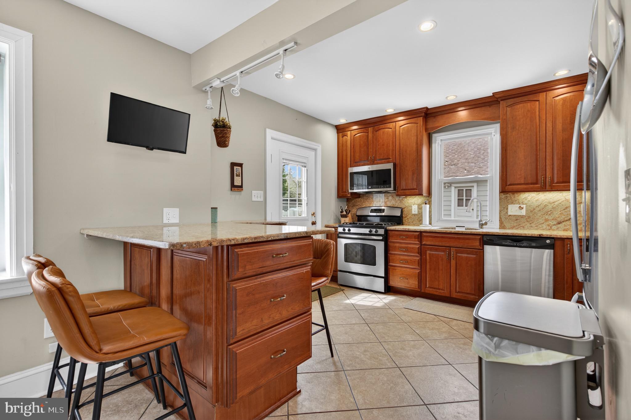 1202 Earlington Road Havertown, PA 19083 - Photo 10 of 49 Kitchen