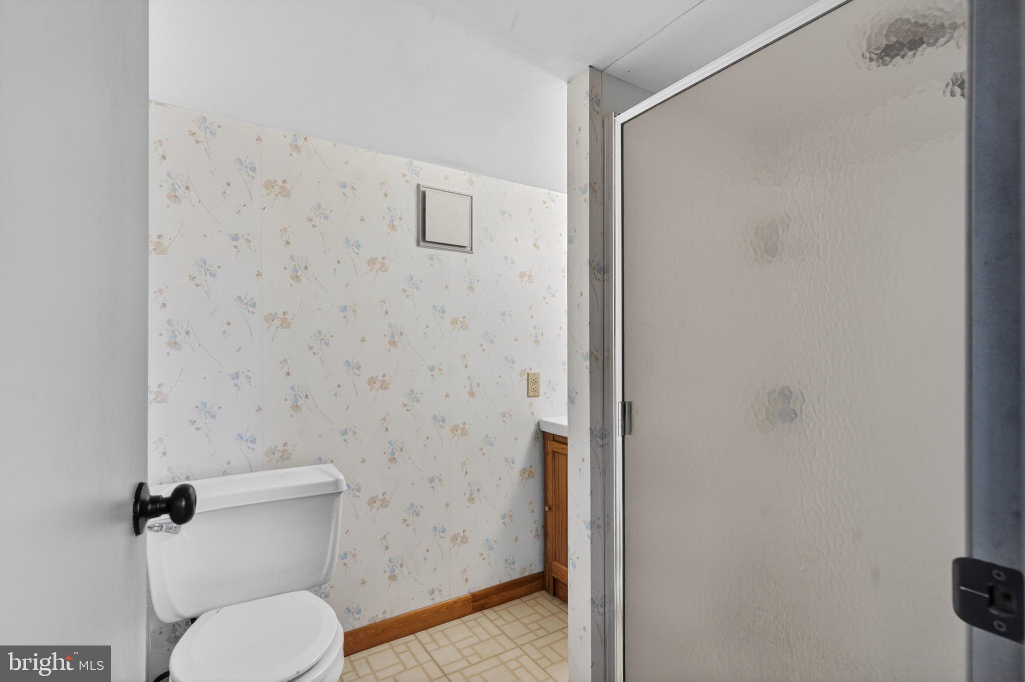 1202 Earlington Road Havertown, PA 19083 - Photo 32 of 49 Basement Full Bathroom