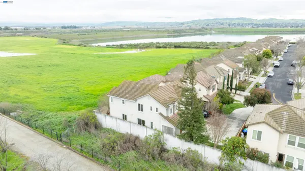 $1,599,000 | 2849 Chocolate Street, Pleasanton, CA 94588