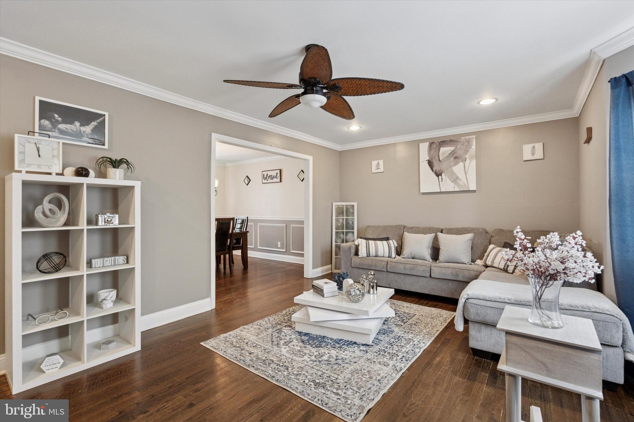 2310 Klockner Road Hamilton, NJ 08690 - Photo 10 of 33 a living room with furniture
