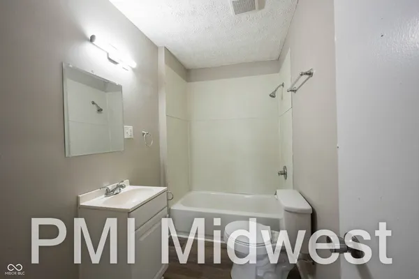 $669 | 2932 North Dearborn Street, Unit B, Indianapolis, IN 46218