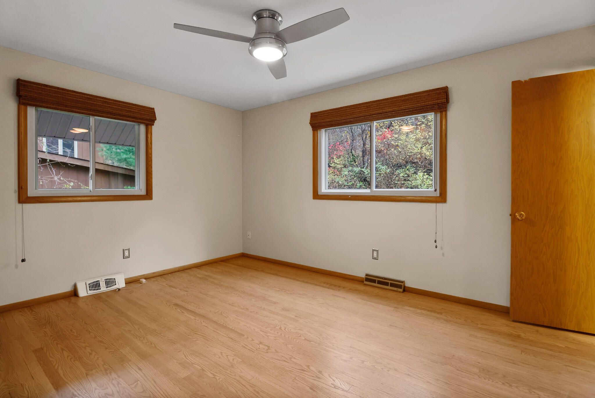 99 Diana Road Portage, IN 46368 - Photo 16 of 40 2048x1369
