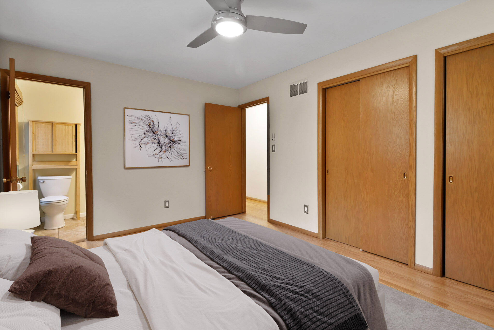 99 Diana Road Portage, IN 46368 - Photo 5 of 40 2048x1369