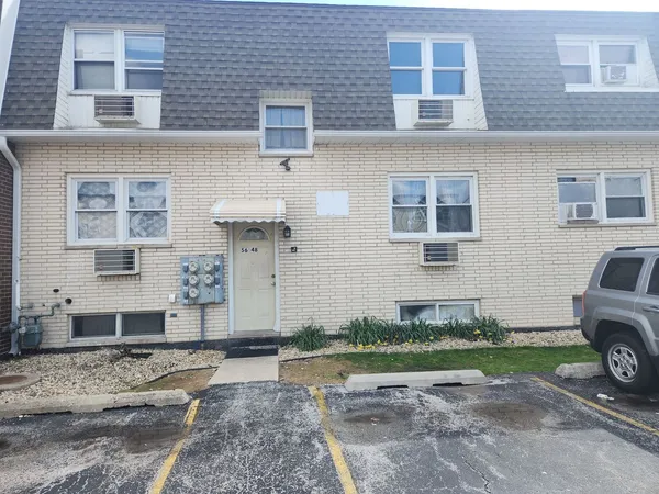 $799,900 | 5648 St James Court, Oak Lawn, IL 60453