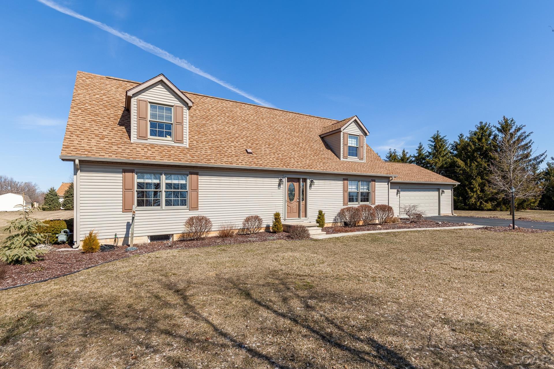 3072 Ives Road Tecumseh, MI 49286 - Photo 4 of 51 50104045-3.JPG