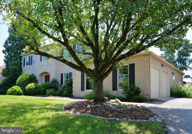 $750,000 | 102 Gwynmont Drive, North Wales, PA 19454