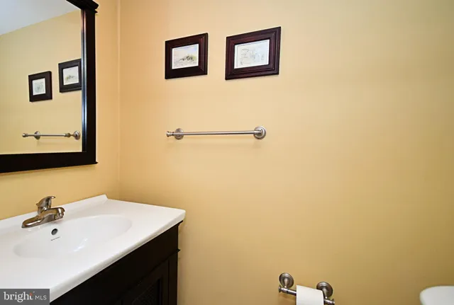 $750,000 | 102 Gwynmont Drive, North Wales, PA 19454