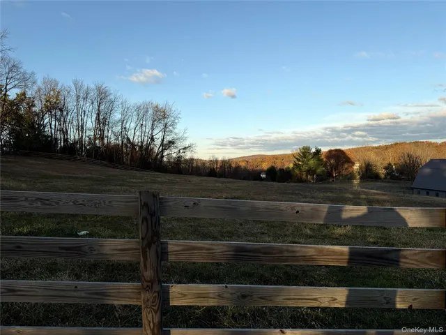 $1,600,000 | 16 Almond Tree Lane, Warwick, NY 10990