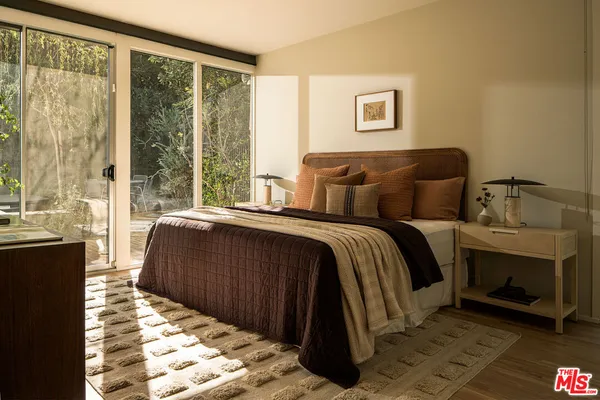 $1,895,000 | 3640 Multiview Drive, Los Angeles, CA 90068