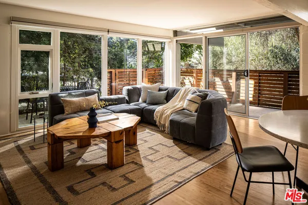 $1,895,000 | 3640 Multiview Drive, Los Angeles, CA 90068