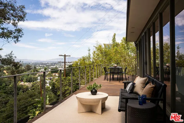 $1,895,000 | 3640 Multiview Drive, Los Angeles, CA 90068