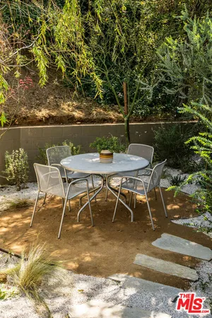 $1,895,000 | 3640 Multiview Drive, Los Angeles, CA 90068