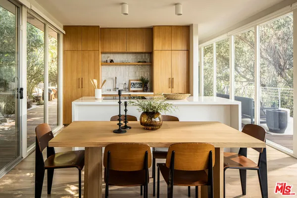 $1,895,000 | 3640 Multiview Drive, Los Angeles, CA 90068