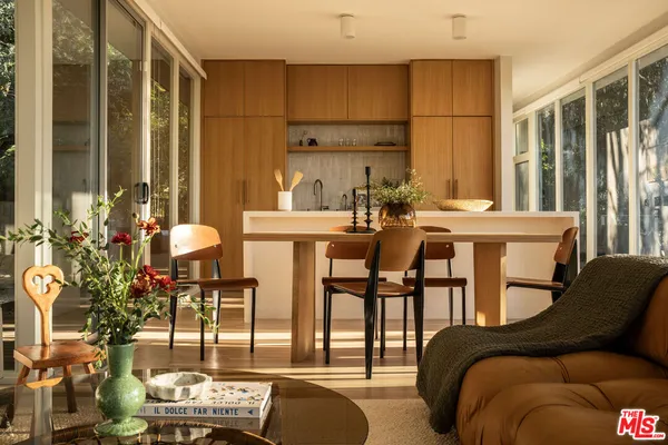 $1,895,000 | 3640 Multiview Drive, Los Angeles, CA 90068