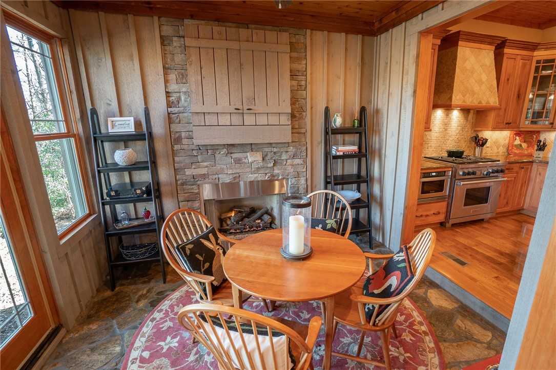 102 Teaberry Lane Sunset, SC 29685 - Photo 12 of 50 Gallery Image 12