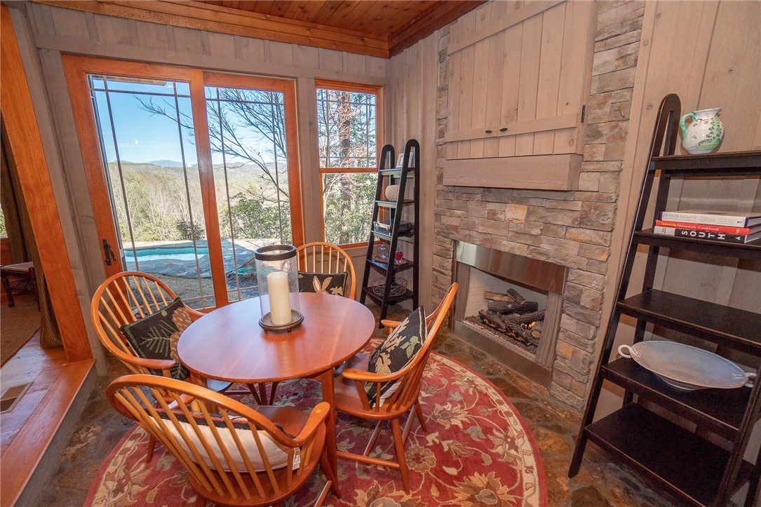 102 Teaberry Lane Sunset, SC 29685 - Photo 13 of 50 Gallery Image 13
