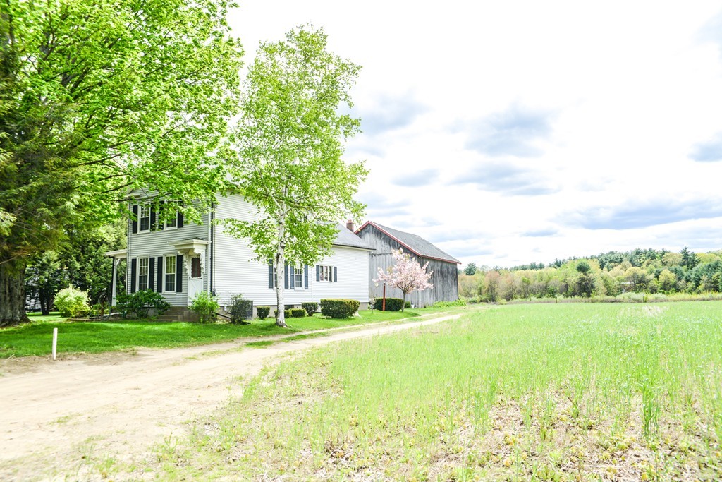 419 Little River Road Westfield, MA 01085 - Photo 4 of 21 Gallery Image 4