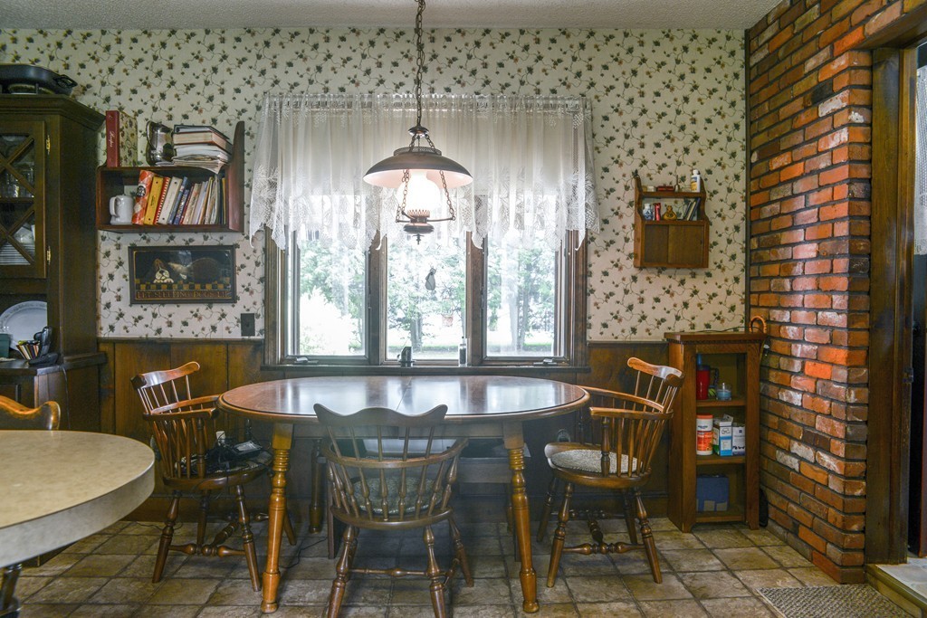 419 Little River Road Westfield, MA 01085 - Photo 8 of 21 Gallery Image 8