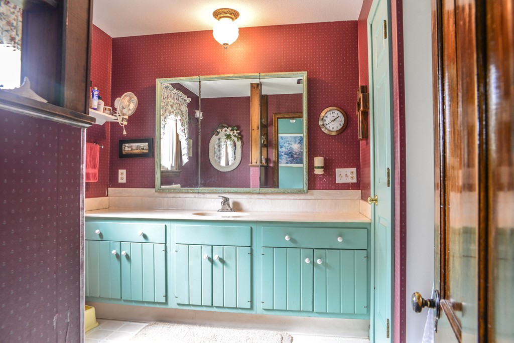 419 Little River Road Westfield, MA 01085 - Photo 10 of 21 Gallery Image 10