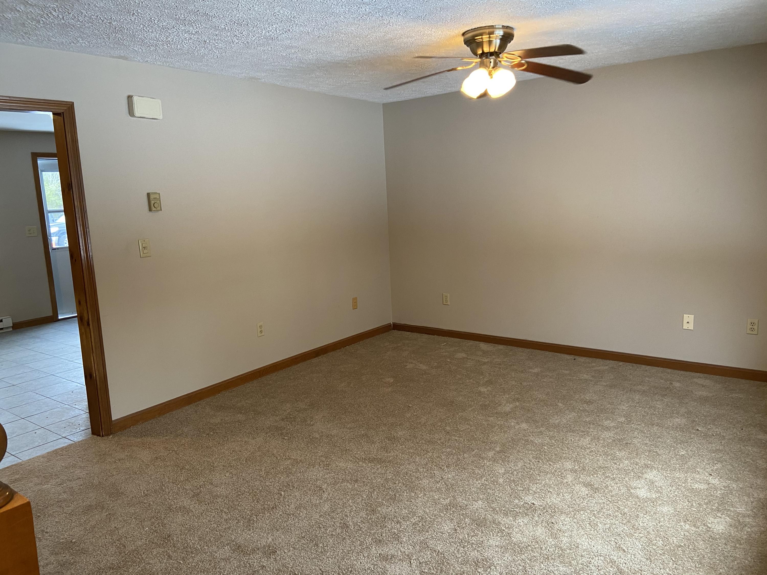 82 Cascade Road, Unit 10 Old Orchard Beach, ME 04064 - Photo 5 of 18 IMG_5676